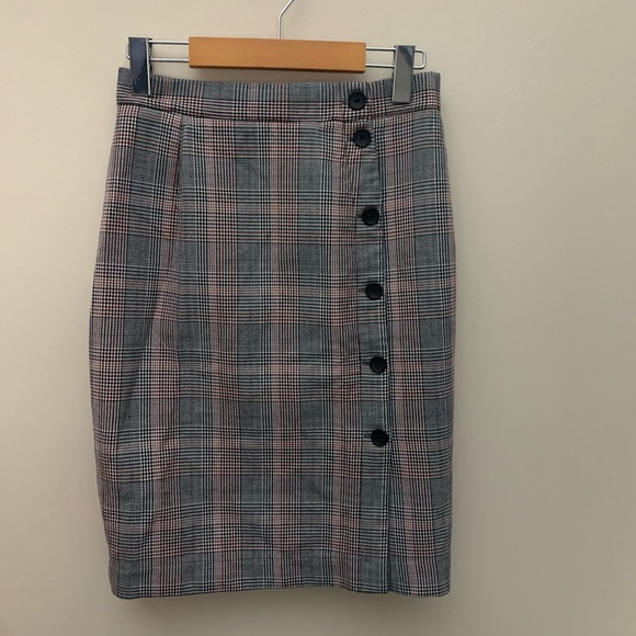 H&M Plaid Grey and Red Midi Skirt - Picture 2 of 4